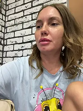 Snapshot of Chel_sea_ chatting on 03.09.25 Chel sea  online show from 03.09.25