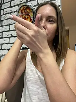 Snapshot of Chel_sea_ chatting on 03.15.25 Chel sea  online show from 03.15.25