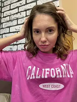 Snapshot of Chel_sea_ chatting on 03.22.25 Chel sea  online show from 03.22.25