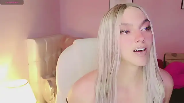 EvaEvangeline online show from 10.11.25