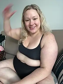 PiggyRose online show from 05.14.26