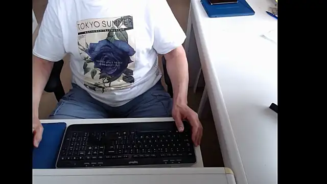 Snapshot of dutchpornking chatting on 06.08.26 dutchpornking online show from 06.08.26