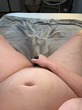 Snapshot of bigirl1979 chatting on 01.13.25 bigirl1979 online show from 01.13.25