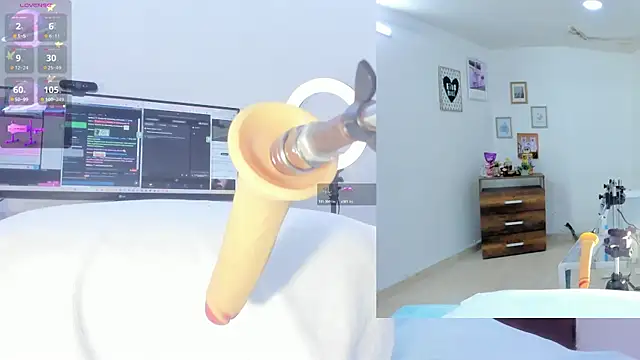 sofi velez online show from 10.08.25