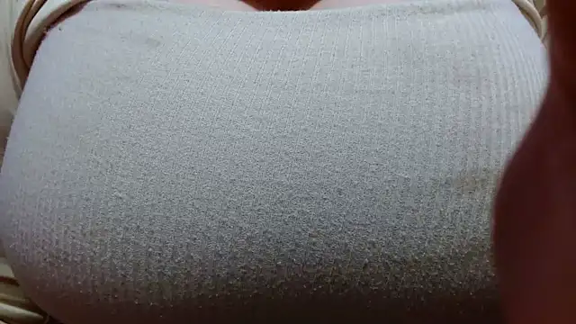 AnnyelinnaLove online show from 01.22.25