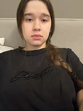 HornyGirlH online show from 02.04.26