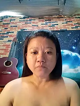 Snapshot of Urchanel chatting on 02.01.25 Urchanel online show from 02.01.25