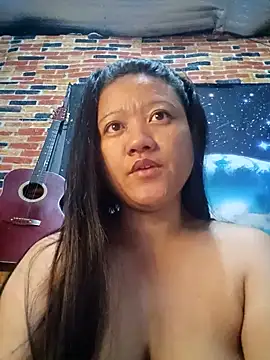 Snapshot of Urchanel chatting on 02.02.25 Urchanel online show from 02.02.25