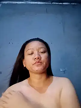 Snapshot of Urchanel chatting on 02.16.25 Urchanel online show from 02.16.25