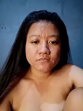 Snapshot of Urchanel chatting on 02.22.25 Urchanel online show from 02.22.25