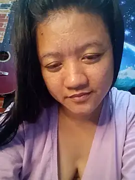 Snapshot of Urchanel chatting on 02.23.25 Urchanel online show from 02.23.25