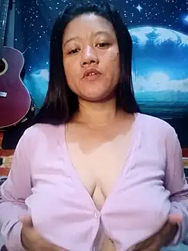 Snapshot of Urchanel chatting on 02.23.25 Urchanel online show from 02.23.25