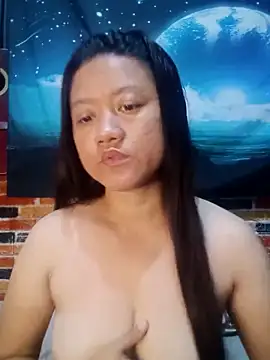 Snapshot of Urchanel chatting on 03.09.25 Urchanel online show from 03.09.25