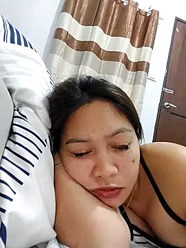 Snapshot of MissKitty31 chatting on 04.01.26 MissKitty31 online show from 04.01.26