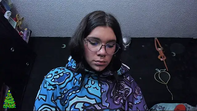 Snapshot of Lilmarieee chatting on 12.09.24 Lilmarieee online show from 12.09.24