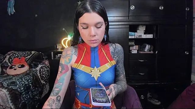 Snapshot of Lilmarieee chatting on 02.01.25 Lilmarieee online show from 02.01.25