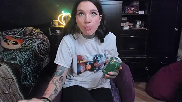 Snapshot of Lilmarieee chatting on 02.07.25 Lilmarieee online show from 02.07.25