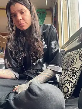 Snapshot of Lilmarieee chatting on 02.25.25 Lilmarieee online show from 02.25.25