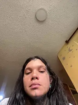 Snapshot of Lilmarieee chatting on 03.08.25 Lilmarieee online show from 03.08.25