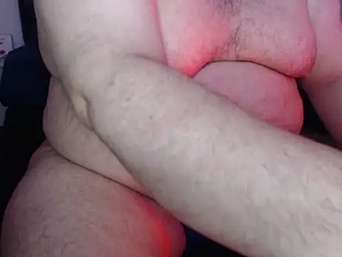 Snapshot of danypalmer chatting on 12.16.25 danypalmer online show from 12.16.25