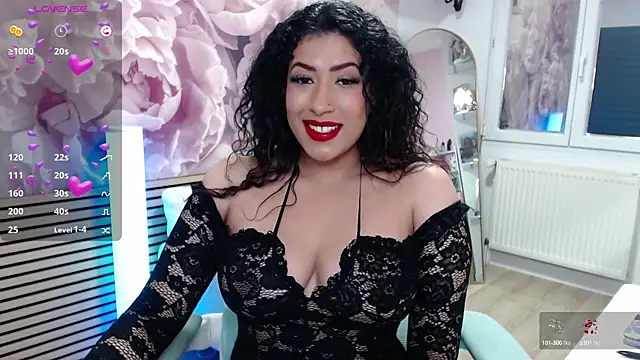 elettra love online show from 10.18.25
