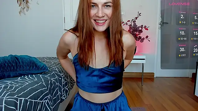 Snapshot of BritneyHall chatting on 12.02.24 BritneyHall online show from 12.02.24