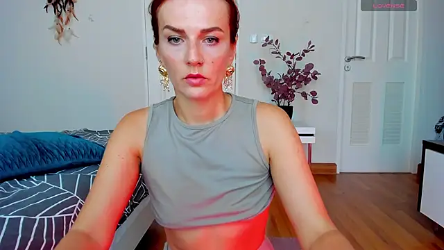 Snapshot of BritneyHall chatting on 02.14.25 BritneyHall online show from 02.14.25