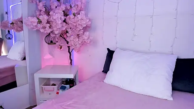 Snapshot of AMMY-CAMM chatting on 11.06.25 AMMY-CAMM online show from 11.06.25