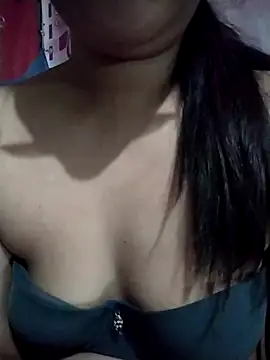Snapshot of xxyourfantasyxx chatting on 07.17.26 xxyourfantasyxx online show from 07.17.26