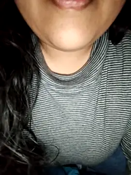 Snapshot of Annerae chatting on 11.15.25 Annerae online show from 11.15.25