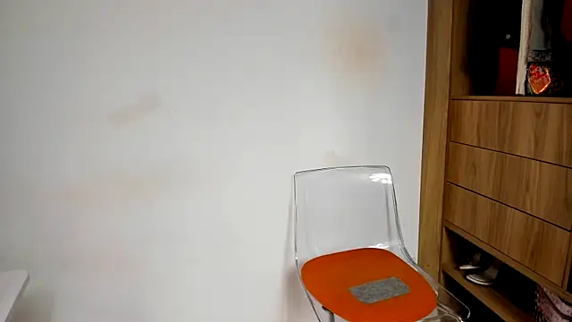 Ash milk online show from 05.08.26