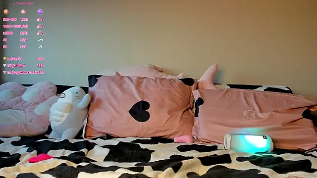 YaraAveiri online show from 02.16.25