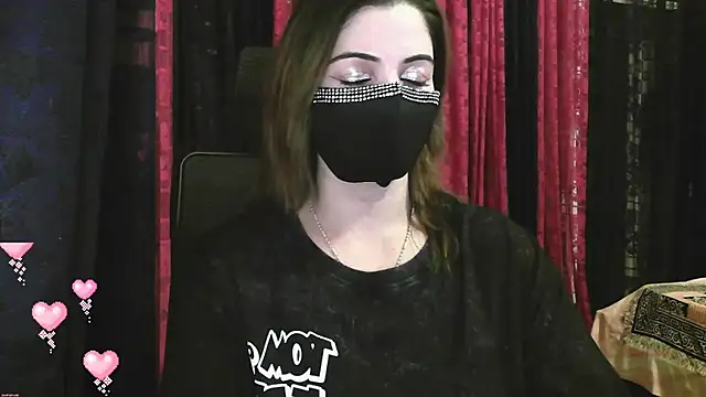 Snapshot of Cute_Sonii chatting on 12.04.25 Cute Sonii online show from 12.04.25