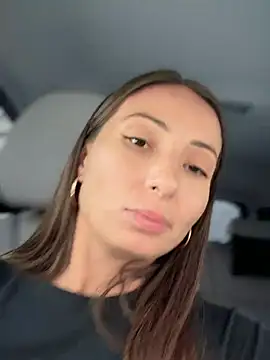 YOUR-KARINA online show from 12.27.24