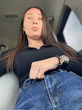 YOUR-KARINA online show from 01.16.25