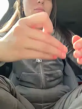 YOUR-KARINA online show from 03.04.25