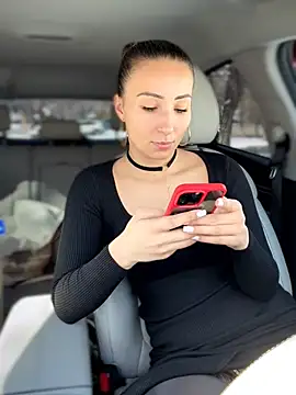 YOUR-KARINA online show from 03.13.26