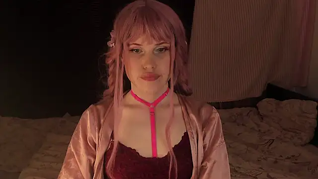 EffieMinki online show from 12.17.24