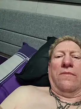 tomtom111111 online show from 03.10.26