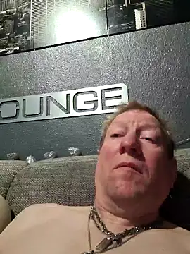 tomtom111111 online show from 03.18.26