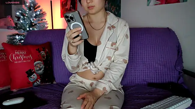 Lili asian online show from 12.18.24