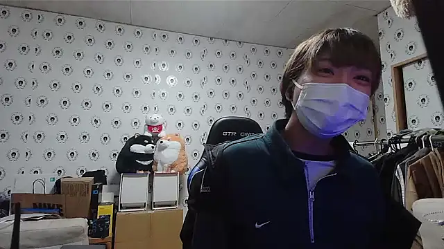 Snapshot of pychan chatting on 01.23.25 pychan online show from 01.23.25