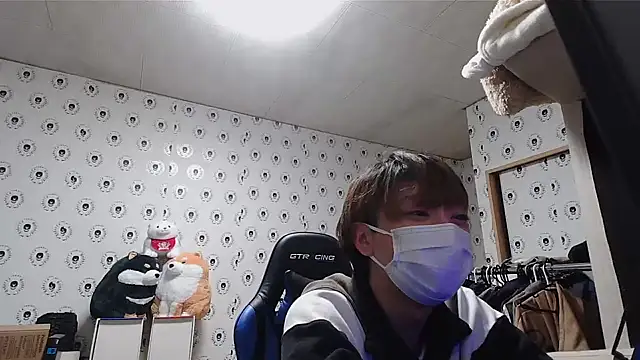 Snapshot of pychan chatting on 01.30.25 pychan online show from 01.30.25