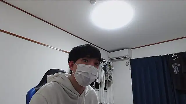 Snapshot of pychan chatting on 12.21.25 pychan online show from 12.21.25