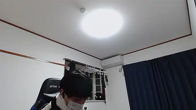 Snapshot of pychan chatting on 01.16.26 pychan online show from 01.16.26