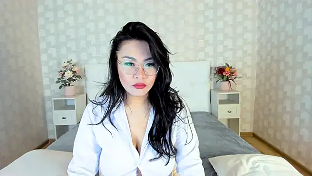 NatsumiHun online show from 02.08.25