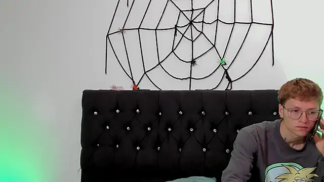 A sexy couple   online show from 11.06.25