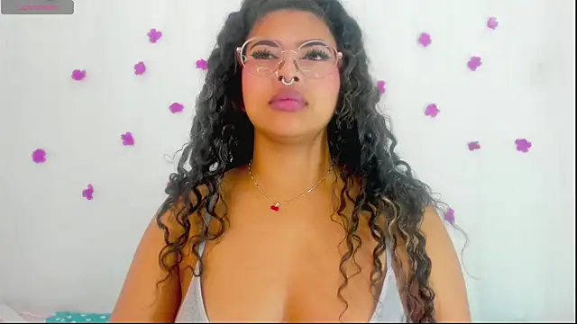 moana taylor online show from 09.29.25