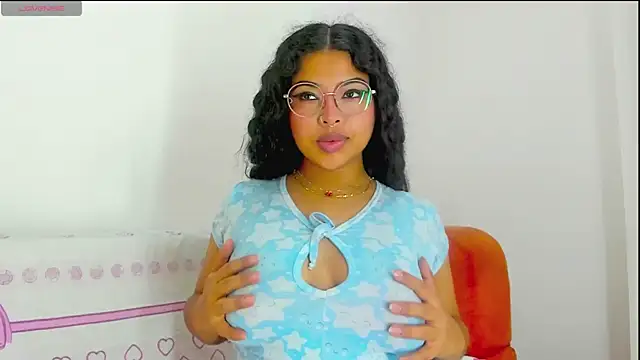 moana taylor online show from 05.17.26