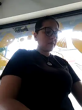 Snapshot of Gatubela212 chatting on 02.02.25 Gatubela212 online show from 02.02.25